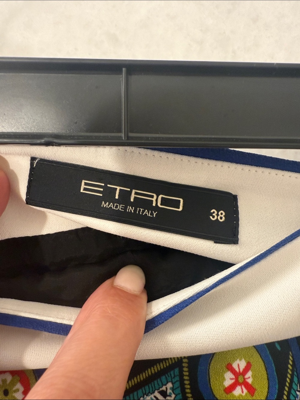 Etro Black and Multi Paisley-Panel Pencil Skirt size 38 - Picture 5 of 7